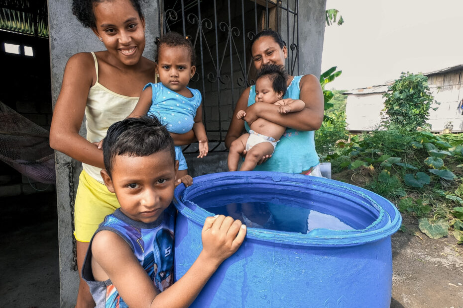 Unicef entrega agua potable en Esmeraldas