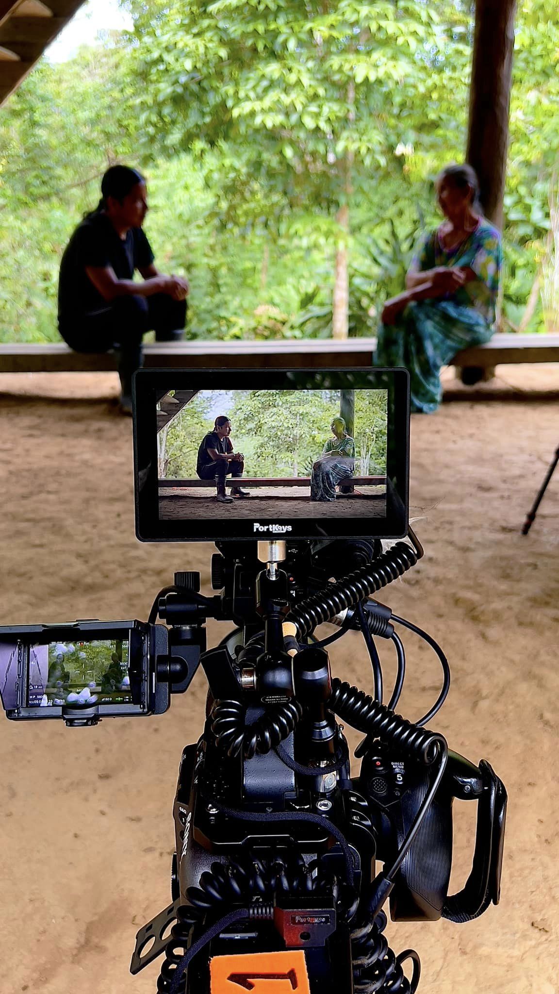 En sus filmes, recopila las historias y testimonios de los ancianos para conservar sus memorias y transmitir su sabiduría a los más jóvenes. Foto cortesía de Selva Producciones