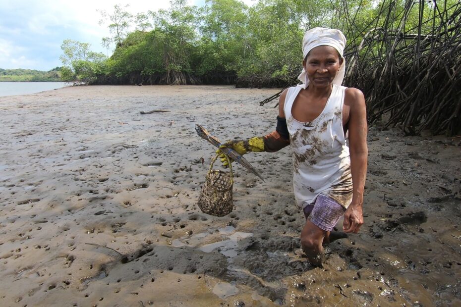 MANGLAR ley de mujer Película documental